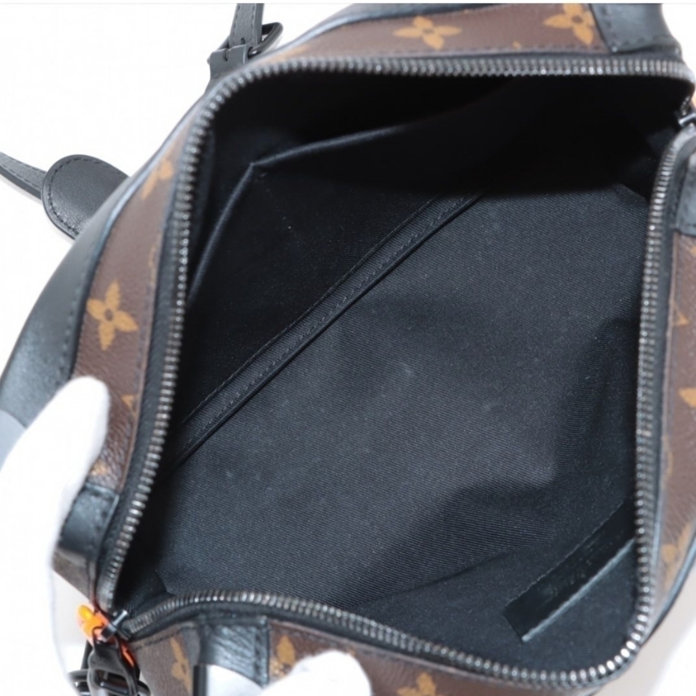 💯Louis Vuitton Monogram Solar Soft Trunk - Picture 9 of 11